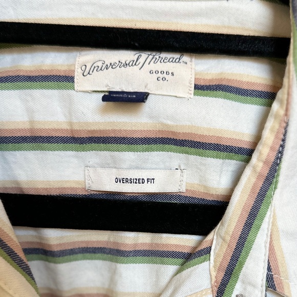 Universal Thread LS Oversized Top•size Large•New w/o Tags - Picture 2 of 3
